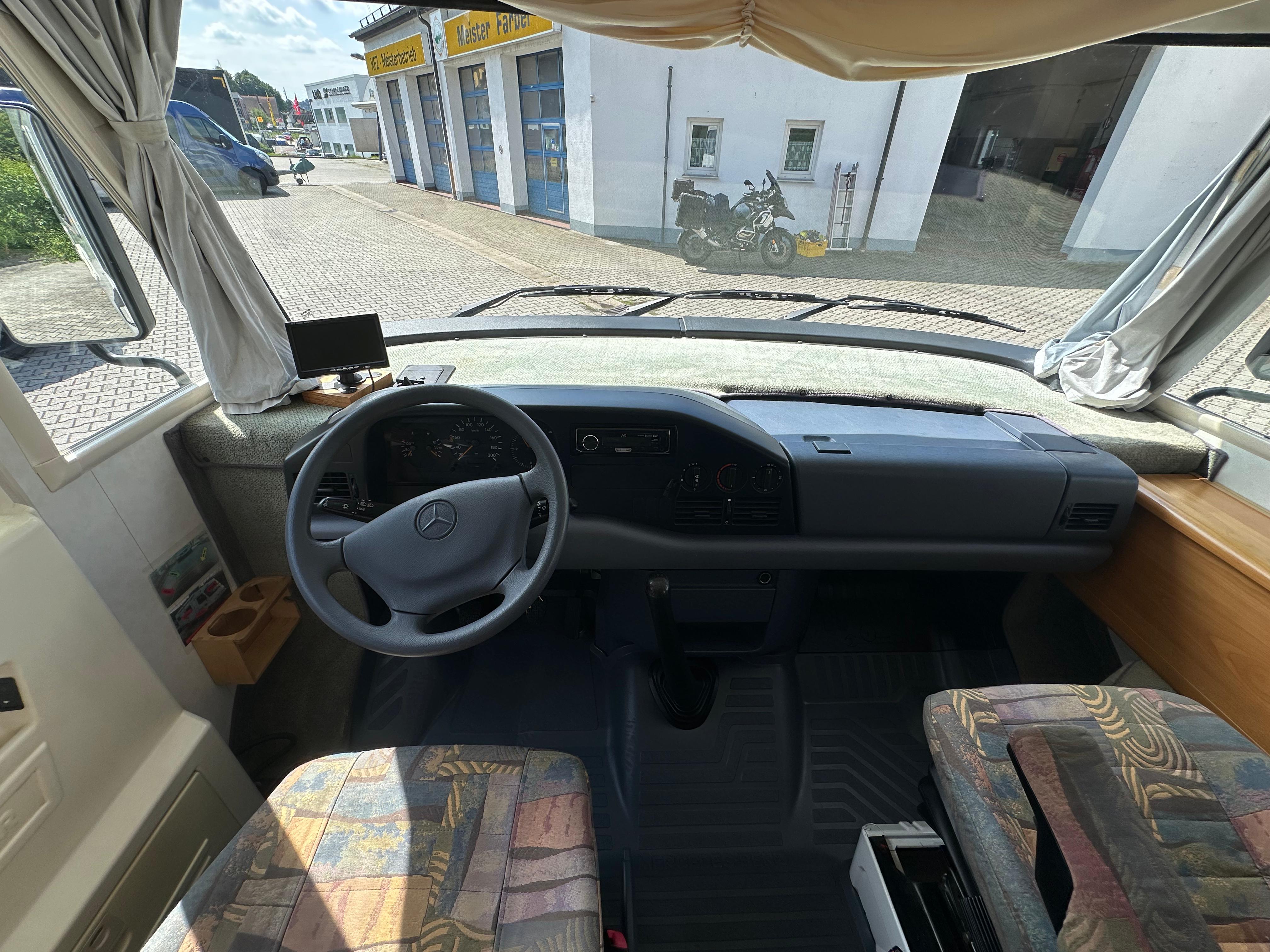 Camper Van 13