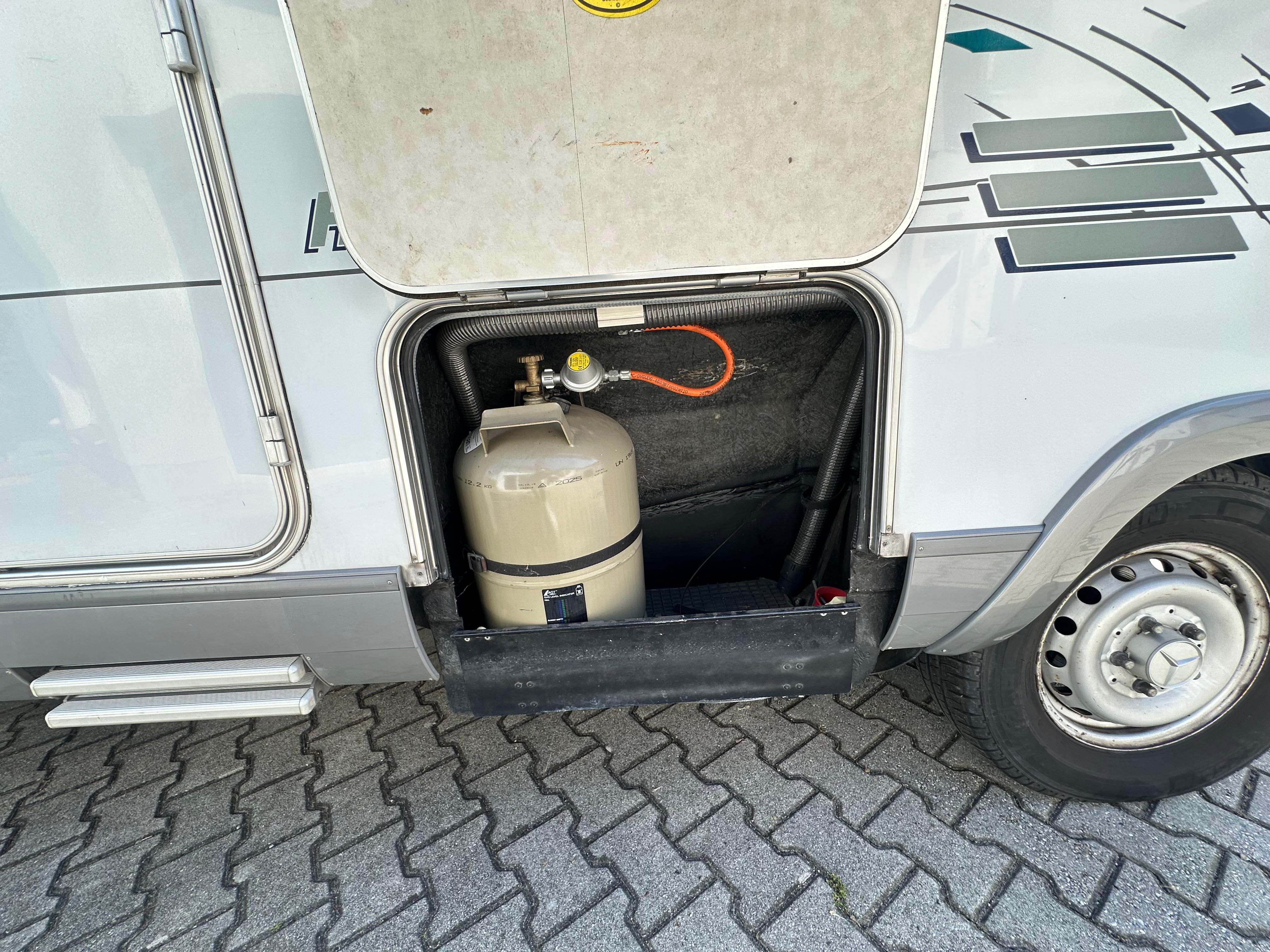 Camper Van 32
