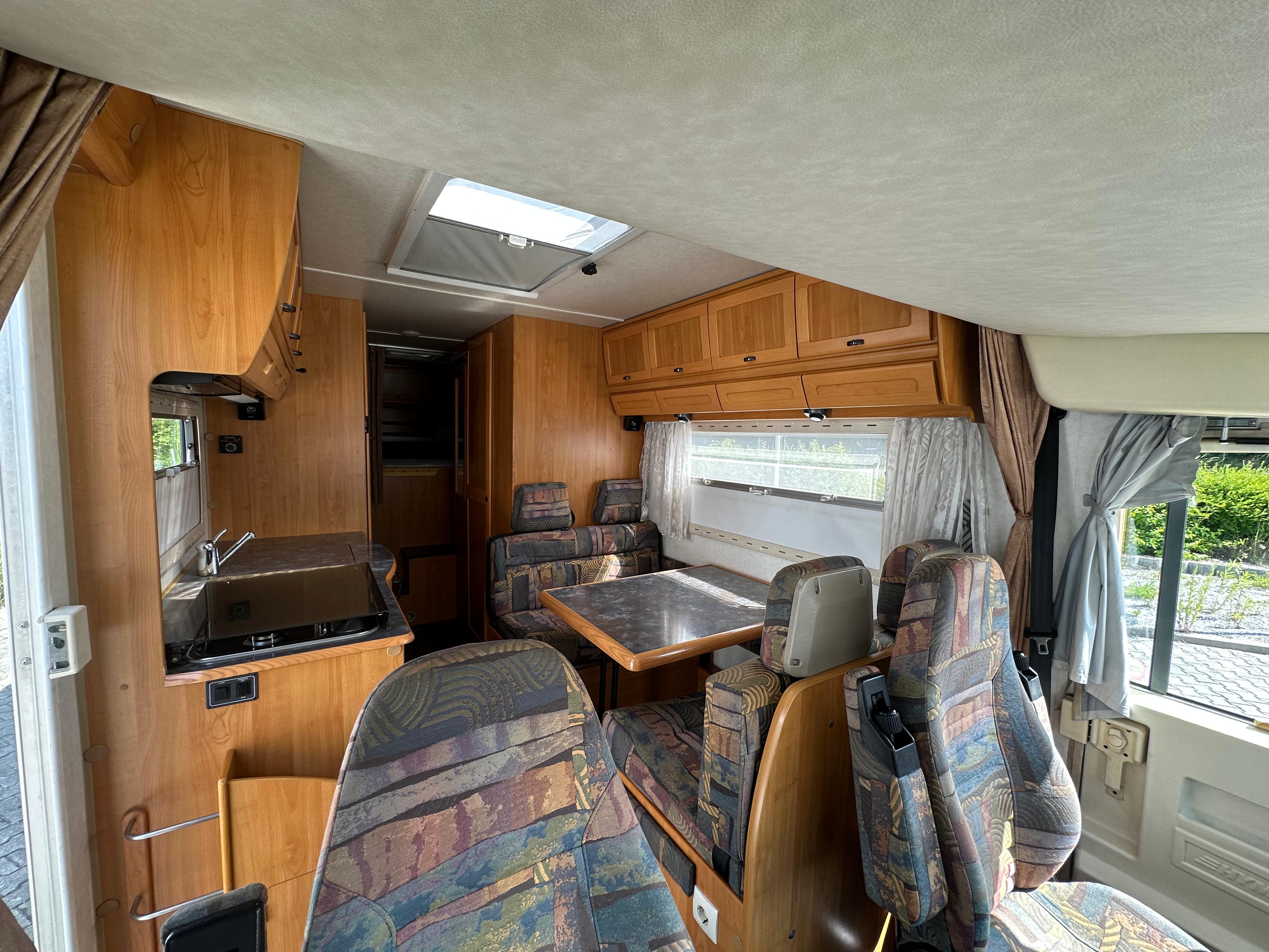 Camper Van 8
